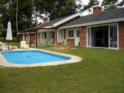 Casa en Mansa,  a pocas cuadras del mar
