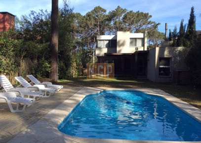 Hermosa casa en alquiler en Montoya