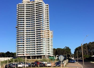 APARTAMENTO CON EXCELENTES SERVICIOS