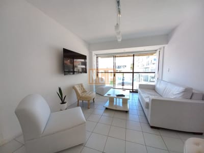 Gran oportunidad apartamento reciclado con patio y parrillero propio