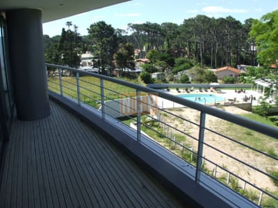 Punta del Este Piso alto con Vista al Mar!