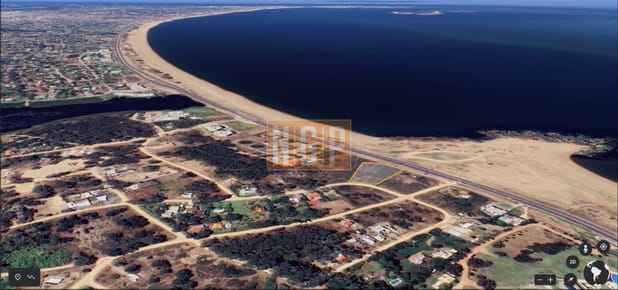 Oportunidad única. terreno en primera fila, Playa Mansa