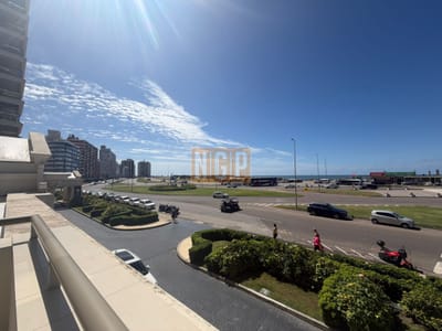 Apartamento en venta de 4 dormitorios en Punta del este , Imperiale