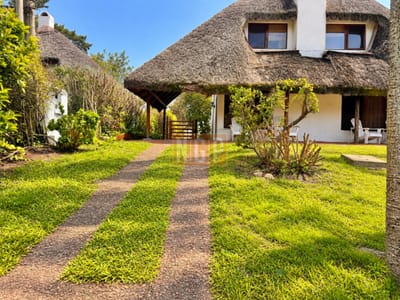 VENTA CASA PH PINARES - MALDONADO