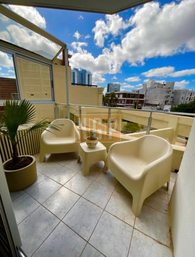 Apartamento a pasos del mar en playa brava