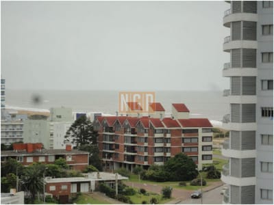 APARTAMENTO CON EXCELENTES SERVICIOS
