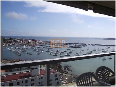 Apartamento en venta en Edificio La Caleta  Vista privilegiada al puerto