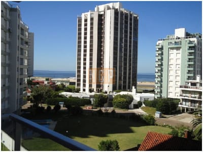 EDIFICIO NUEVO  Brava en Parada 3