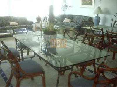 APARTAMENTO CON EXCELENTES SERVICIOS