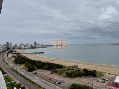 Apartamento en Alquiler - Coral Tower, Punta del Este – Piso 14 con Vista al Mar