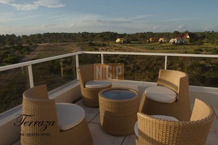 frente al mar phouse playa brava