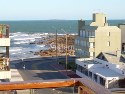 Venta Apartamento 2 Dormitorios, Peninsula, Punta del Este