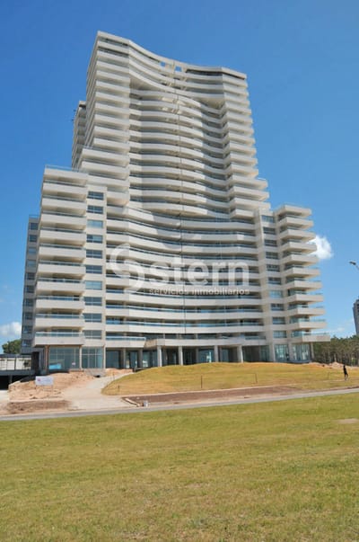 Venta Apartamento 3 Dormitorios, Playa Brava, Punta del Este
