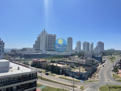 Apartamento en Punta del Este, todos los servicios,  3 dormitorios en suite