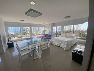 VENTA DE APARTAMENTO DE 1 AMBIENTE DE 94 MTS2 PUNTA DEL ESTE PLAYA MANSA