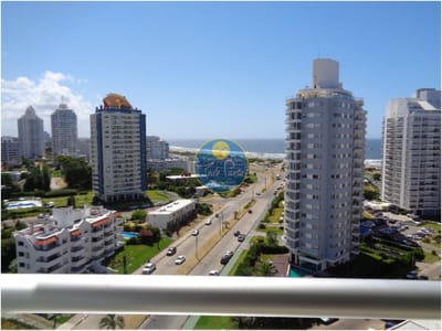 Apartamento en Aidy Grill, 3 dormitorios FOREST TOWER