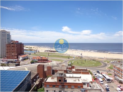 PRIMERA LINEA SOBRE MANSA, APARTAMENTO CON EXCELENTE VISTA HACIA BRAVA, TORREON PUNTA DEL ESTE, LA VISTA, VENTA
