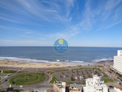 PRIMERA LINEA SOBRE MANSA, APARTAMENTO CON EXCELENTE VISTA HACIA BRAVA, TORREON PUNTA DEL ESTE, LA VISTA, VENTA