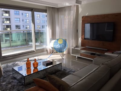 VENTA EN PUNTA DEL ESTE TORRE IMPERIALE , PLANTA ESPECIAL, COCHERA DOBLE,  192M2