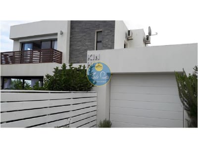 CASA NUEVA 3 DORMITORIOS  A PASOS DEL MAR PUNTA DEL ESTE