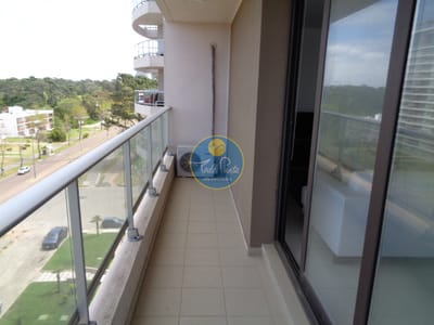 VENTA  3 DORMITORIOS 2 BAÑOS EN AVENIDA  ROOSEVELT PUNTA DEL ESTE