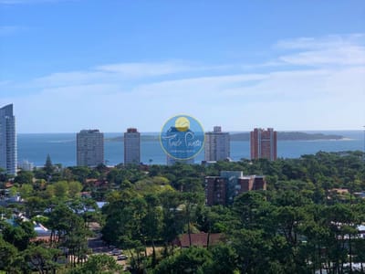 Apartamento de 2 Dormitorios en Roosevelt - Punta del Este