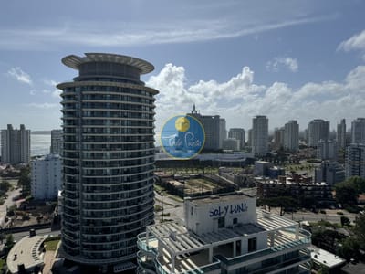 PENT HOUSE MIRANDO A LA MANSA VENTA PUNTA DEL ESTE 3 DORMITORIOS