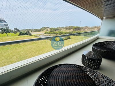 Apartamento en alquiler - Primera línea Brava 3 dormitorios + Dep.