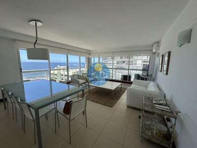 PENINSULA EN VENTA IMPECABLE ESTADO 2 DORMITORIOS PUNTA DEL ESTE