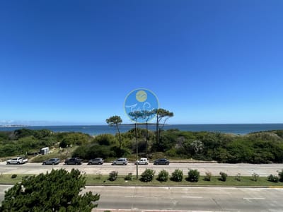 Alquiler temporario de Apartamento de 4 dormitorios en Playa Mansa, Punta del Este
