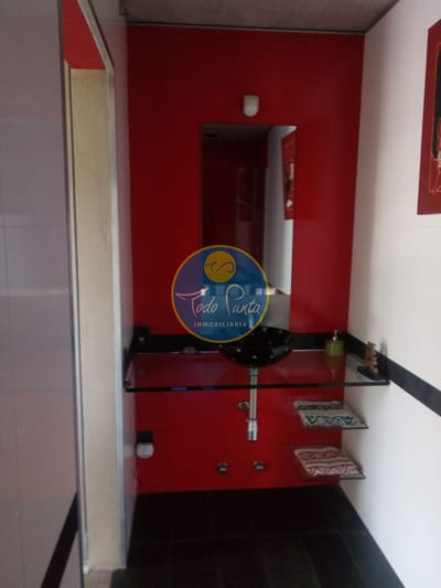 Hermosa casa en venta de 2 dormitorios.