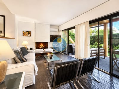 Oportunidad en Venta! Apartamento con alma de casa, 3 Dormitorios, Parrillero y Estufa, en zona Península Punta del Este