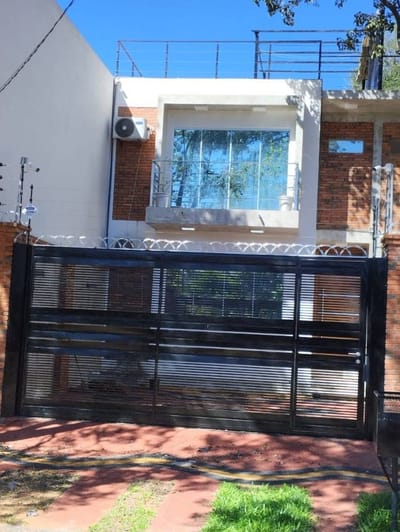 Vendo Duplex en Luque 
