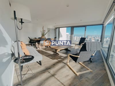 VENTA DE HERMOSO PENTHOUSE DE 2 DORMITORIOS CON BAÑOS EN SUITE, HERMOSA VISTA MANSA Y BRAVA..