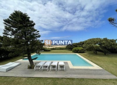Casa en Laguna Blanca en venta