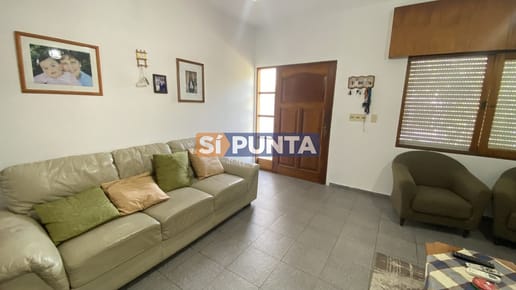 Quieres estar a pasos de zona comercial ?