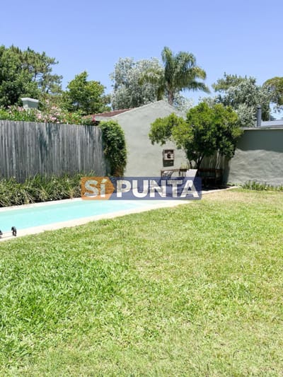 Casa de 4 dormitorios en alquiler La Barra