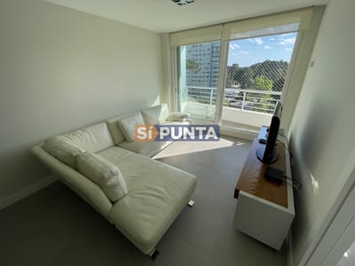 Apartamento en torre de primer nivel