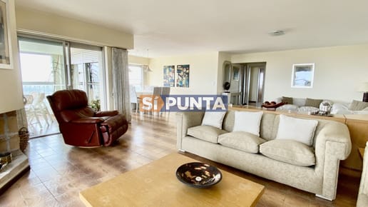 Hermos Penthouse 3 dormitorio + Servicio en parada 17 de Roosevelt - Punta del Este