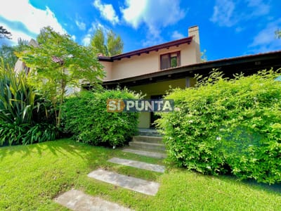 Casa duplex alquiler anual en barrio privado 2 dormitorios