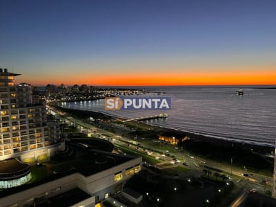 Apartamento de 2 dormitorios con vista en Punta del Este