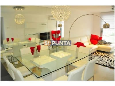 Apartamento en Brava, 2 dormitorios *
