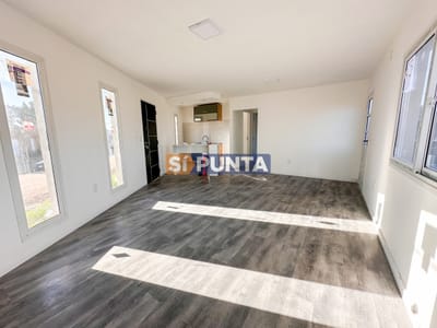 VENTA CASA 2 DORMITORIOS 1 BAÑO A ESTRENAR 4H SEGUNDA ETAPA APTA PARA BANCO FINANCIADAS