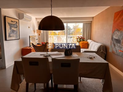 Apartamento de 3 dormitorios en venta Roosevelt Punta del este