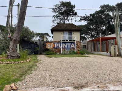 Casa de 4 dormitorios en Montoya, La Barra