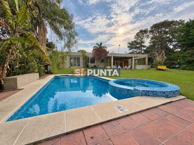 PUNTA DEL ESTE RINCON DEL INDIO CASA 4 DORMITORIOS PISCINA CLIMATIZADA