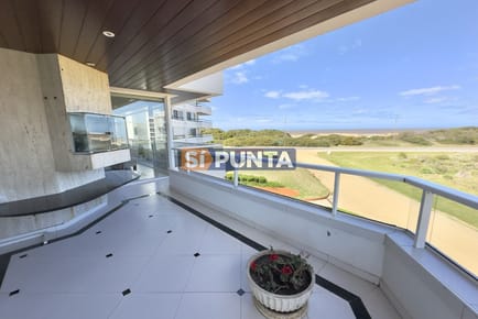 ALQUILER TEMPORAL APARTAMENTO DE 3 DORMITORIOS  PUNTA DEL ESTE