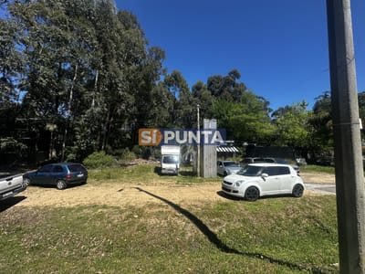 Venta terreno comercial en Solanas