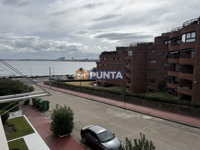 IMPECABLE APARTAMENTO EN EL CENTRO DE LA PENINSULA 2 DORMITORIOS Y 1 BAÑO