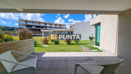 Monoambiente en venta, Syrah La Grutas, frente a la playa Punta Ballena